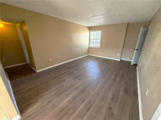 Photo #4: O6395819 Listing 