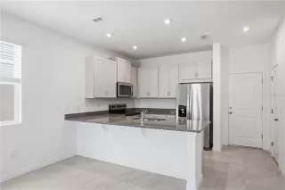 Photo #4: O6395876 Listing 