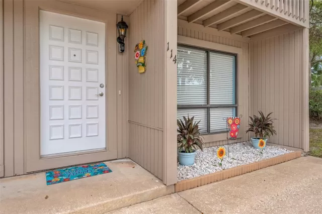 MLS: O6395930 Condo For Sale