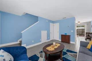 Photo #5: O6395930 Listing