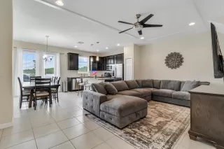 Photo #1: O6395975 Listing 