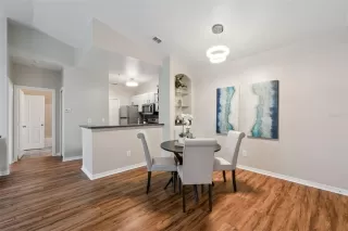 Photo #6: O6396011 Listing 