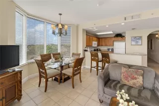 Photo #4: O6396015 Listing