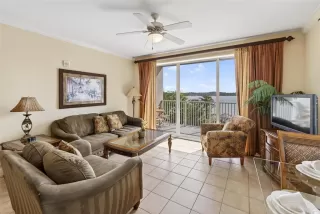 Photo #6: O6396015 Listing