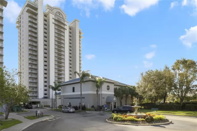 MLS: O6396034 Condo For Sale