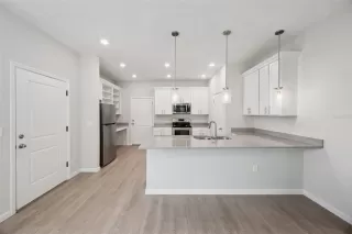 Photo #1: O6396035 Listing