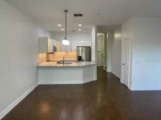 Photo #4: O6396126 Listing 