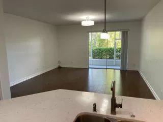 Photo #5: O6396126 Listing 