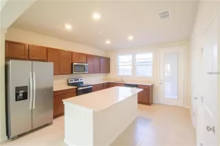 Photo #2: O6396257 Listing 