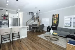 Photo #5: O6396501 Listing