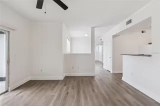 Photo #5: O6396627 Listing