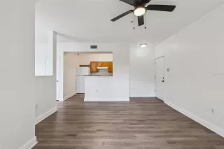 Photo #6: O6396627 Listing