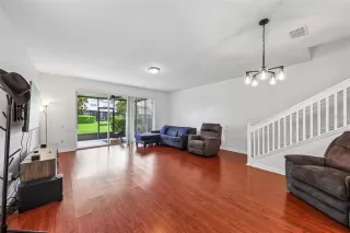 Photo #4: O6396700 Listing