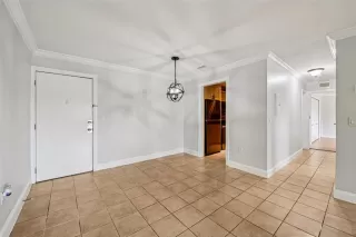 Photo #3: O6396756 Listing 