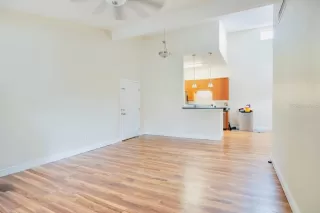 Photo #4: O6396786 Listing