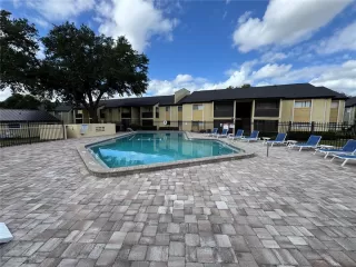 Photo #2: O6396792 Listing