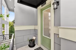 Photo #2: O6396858 Listing