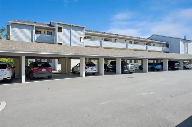 MLS: O6396911 Condo For Sale