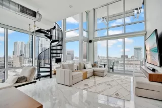 Photo #1: O6396999 Listing