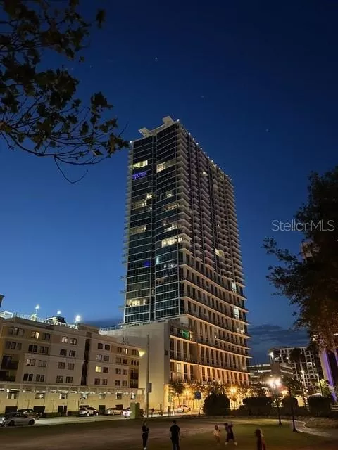 MLS: O6397031 Condo For Sale