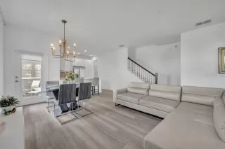 Photo #3: O6397056 Listing