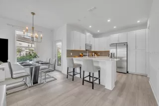 Photo #5: O6397056 Listing