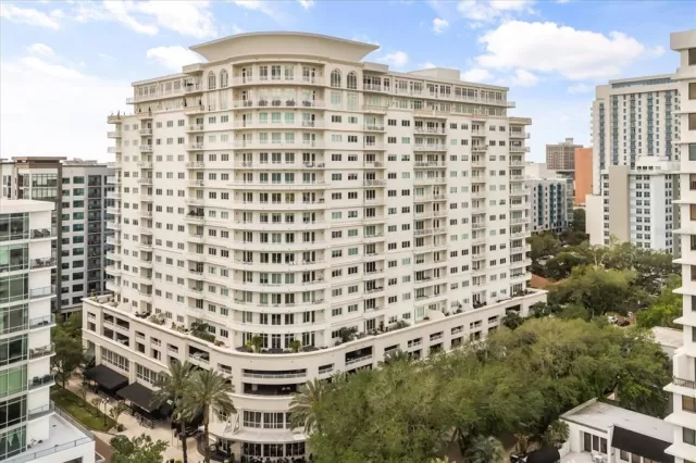 MLS: O6397278 Condo For Sale