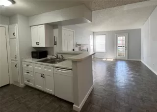 Photo #3: O6397333 Listing 