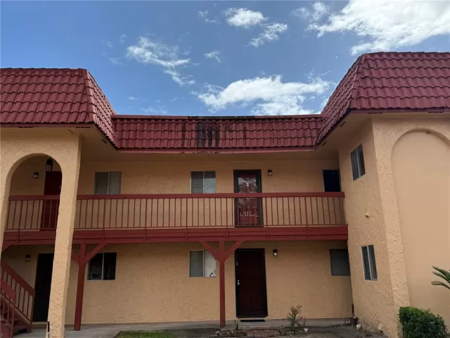 MLS: O6397365 Condo For Sale