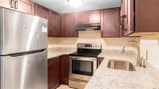 Photo #5: O6397636 Listing