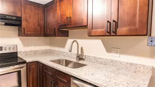 Photo #6: O6397636 Listing