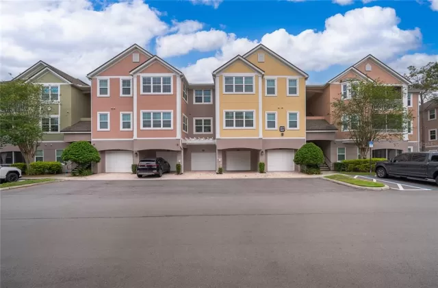 MLS: O6397717 Condo For Sale