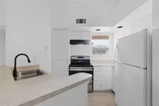 Photo #6: O6397739 Listing 