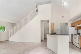 Photo #3: O6397807 Listing