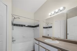 Photo #6: O6397807 Listing