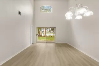 Photo #6: O6397910 Listing 