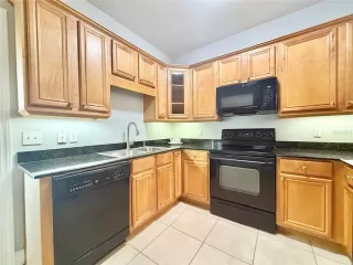 Photo #5: O6397973 Listing 