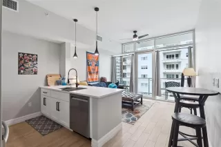 Photo #1: O6397976 Listing 