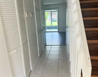 Photo #2: O6398123 Listing