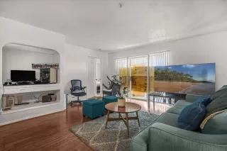 Photo #6: O6398130 Listing 