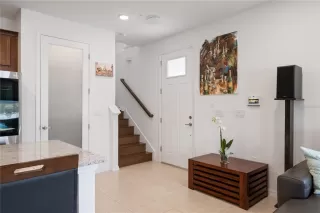 Photo #3: O6398286 Listing