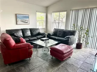 Photo #6: O6398294 Listing 