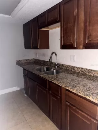 Photo #6: O6398337 Listing