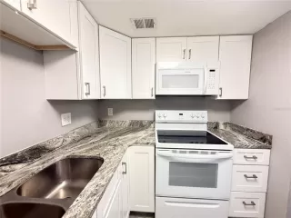 Photo #1: O6398350 Listing 