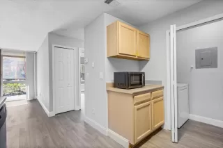 Photo #6: O6398356 Listing 