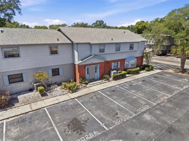 MLS: O6398380 Condo For Sale