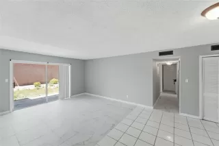 Photo #3: O6398380 Listing