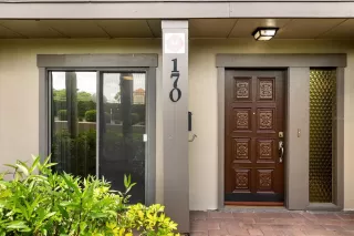 Photo #1: O6398489 Listing