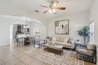 Photo #2: O6398555 Listing 