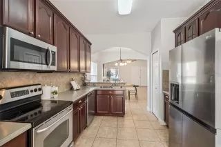 Photo #5: O6398555 Listing 